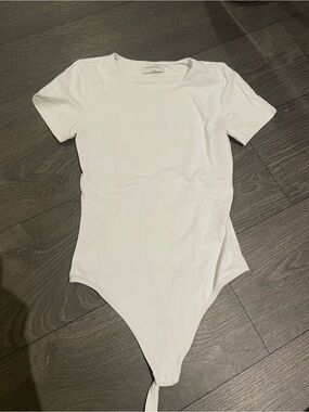 Babaton Contour T shirt Body suit